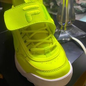 WOMEN’S FILA DISRUPTOR SNEAKER